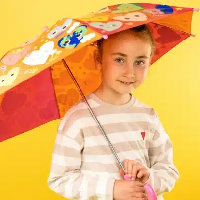 Paraply pige med hjertedesign i farver
