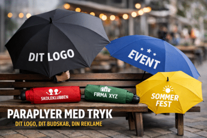 Paraplyer med tryk og logo placeret på bænk til brug ved events og markedsføring